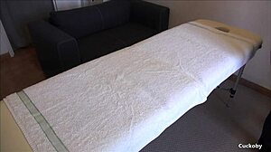 Married woman has an affair with a professional masseur with a happy ending