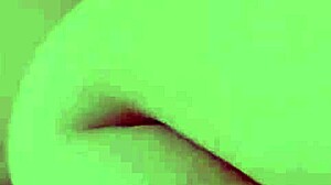Rico papi golpame con el consolador dice esta hermosa putita