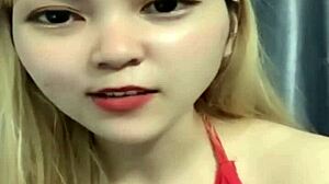 Beautiful boy Gai Xinh shows off his assets