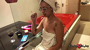 Nipslip smoking fetish milf in stockings