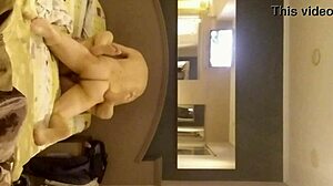 Masturbating with a Latina babe who loves anal