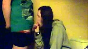 Engole a segundo milf cums in mouth and lips