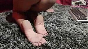 Portuguese camgirl shows off her feet