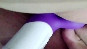 Sexy Colombian amateur gives a tasty blowjob